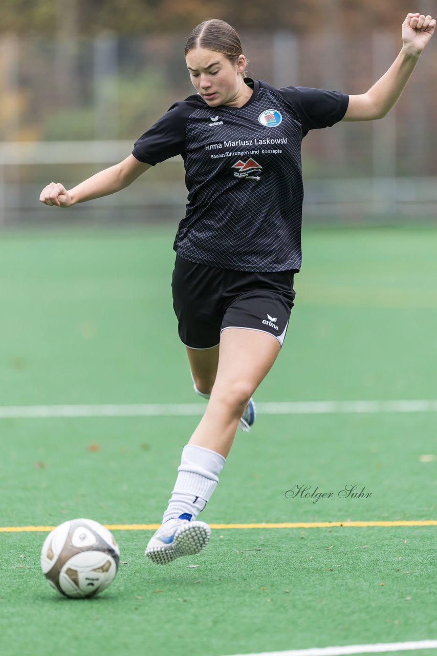 Bild 88 - wCJ VfL Pinneberg - Eimsbuettler TV : Ergebnis: 0:3